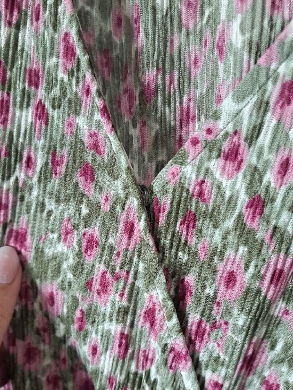 Reitmans Pink and Green Floral Wrap-Style Midi Dress - Picture 4 of 6